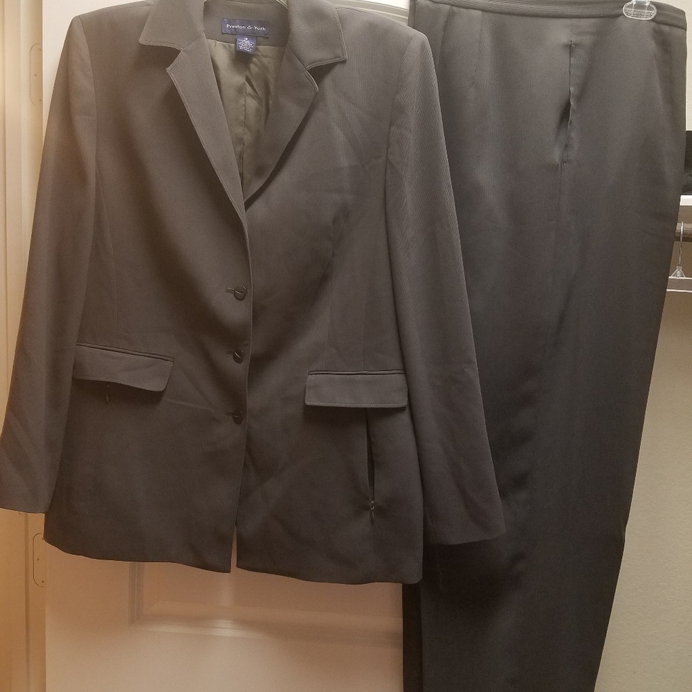 Pants Suit